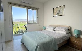 White House Studio With Sea View And Parking